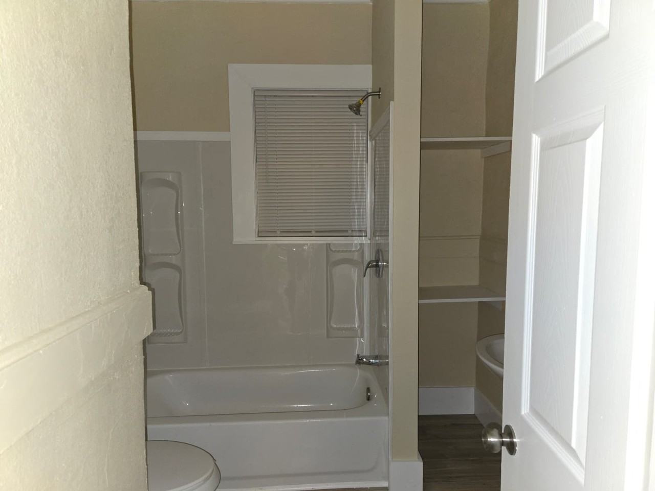 2302 Saint Charles St #1 - Photo 6 of 10