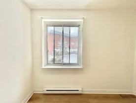 345 Boul Graham #9 - Photo 1 of 1