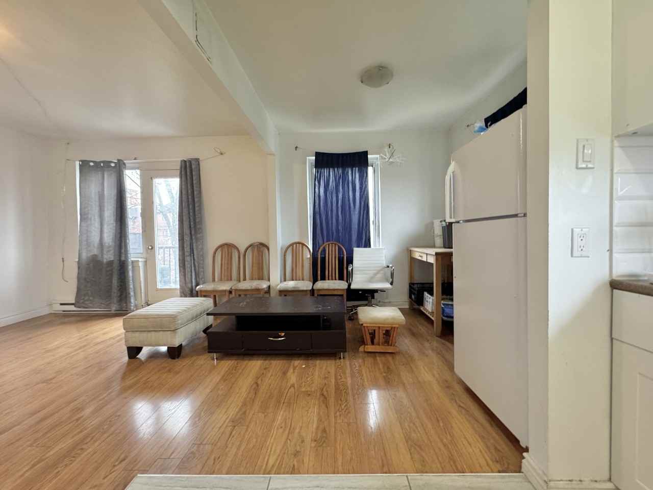 349 Boul Graham #16 - Photo 3 of 7