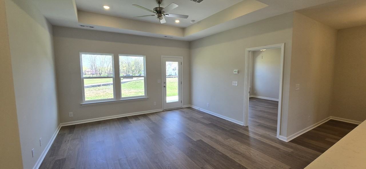 5113 Pace Park Cir #1 - Photo 4 of 10