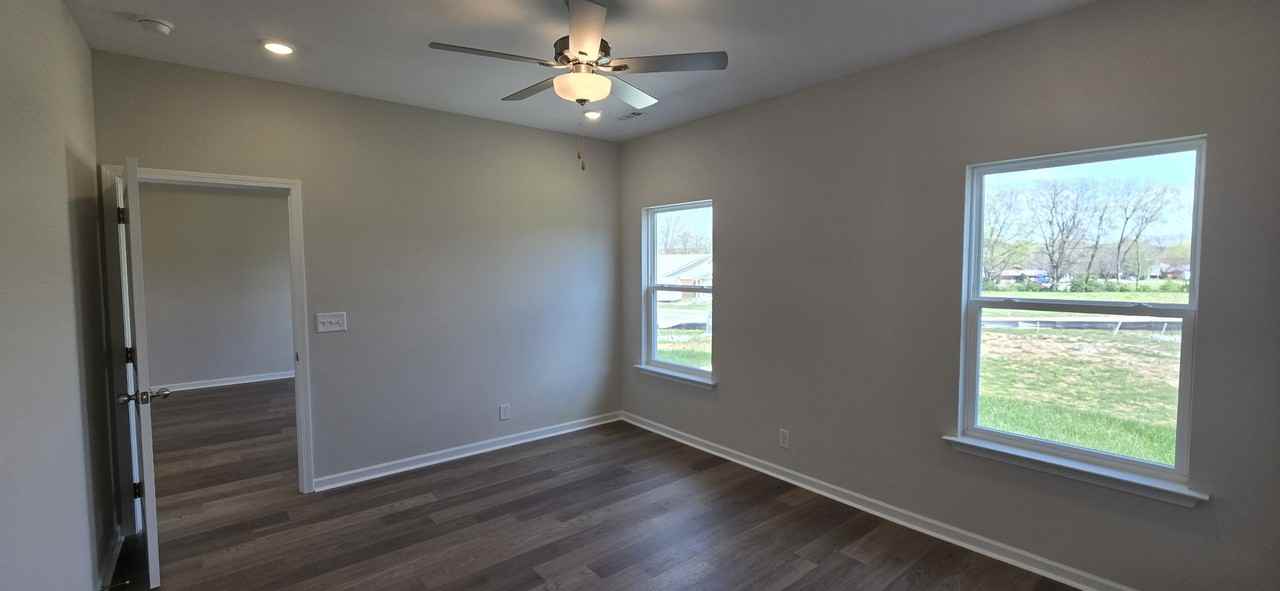 5113 Pace Park Cir #1 - Photo 5 of 10