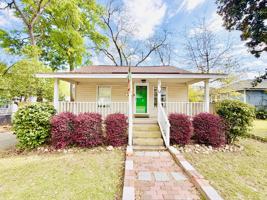 featured image of 715 Holland Ave #1