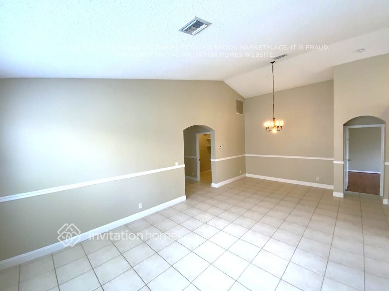 9549 Lago Dr - Photo 3 of 11