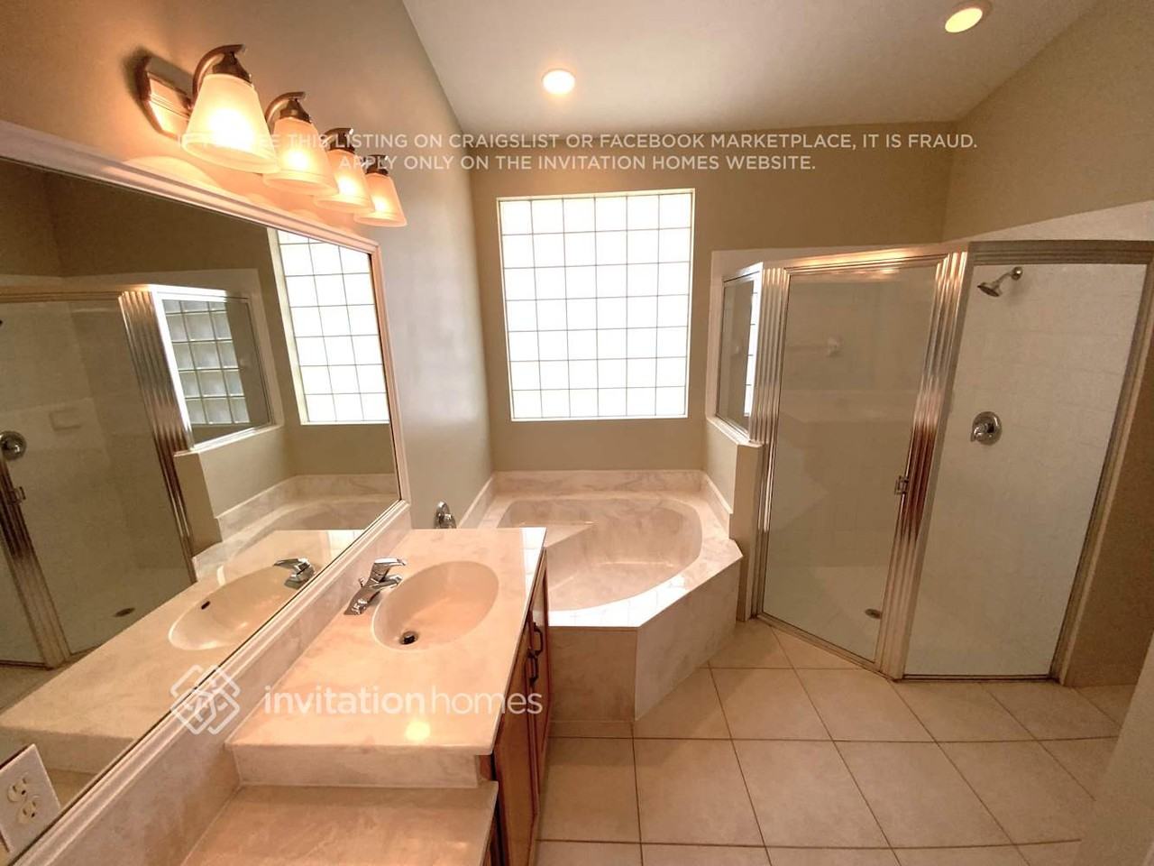 9549 Lago Dr - Photo 7 of 11