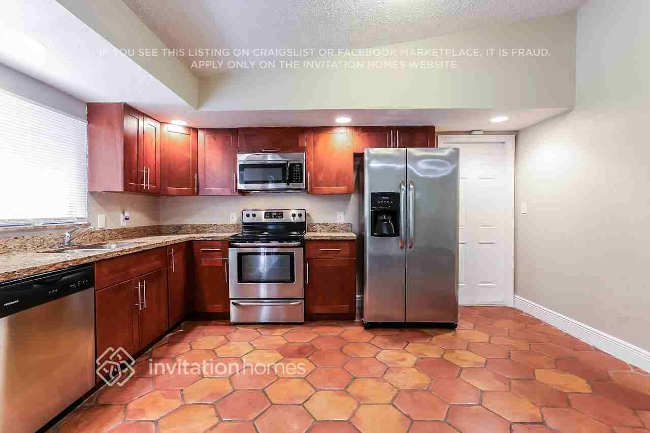 21332 Sw 97th Pl - Photo 3 of 14