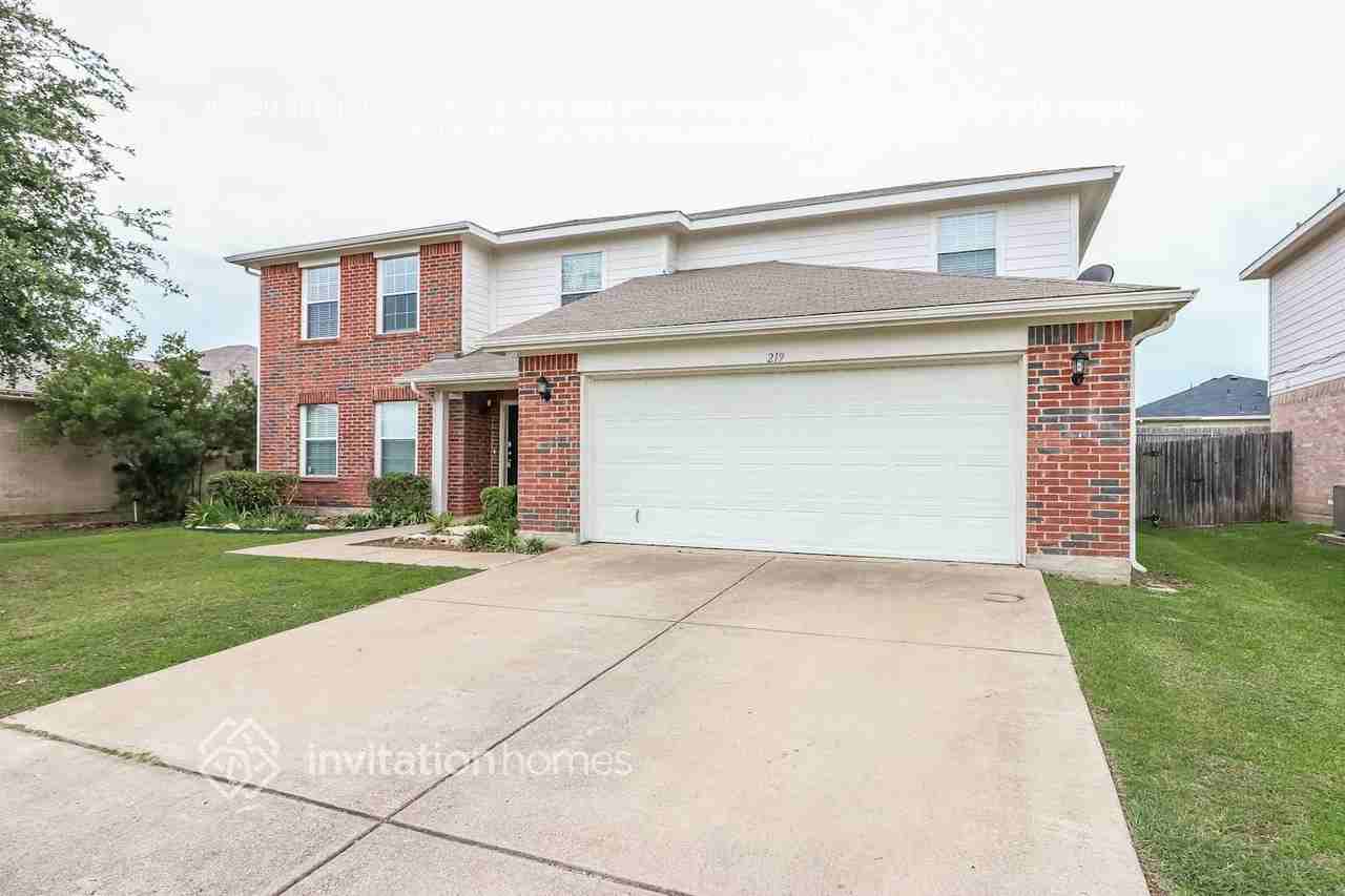 219 Windmill Dr - Photo 3 of 21