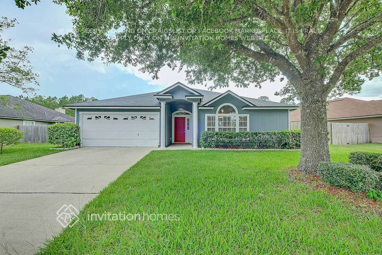 8250 Rocky Creek Dr - Photo 2 of 27