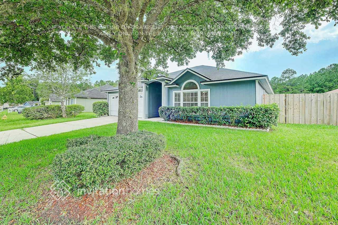 8250 Rocky Creek Dr - Photo 3 of 27