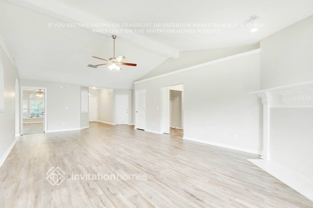 8250 Rocky Creek Dr - Photo 7 of 27