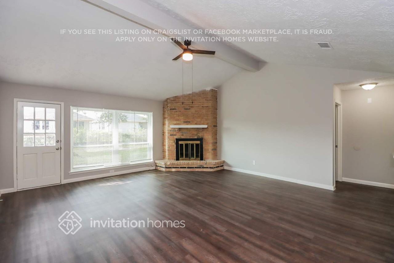 23435 Verngate Dr - Photo 3 of 16