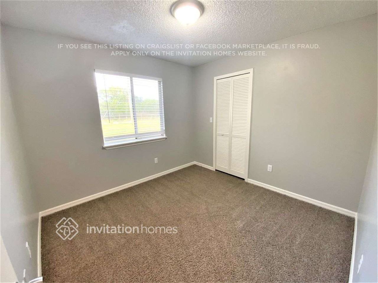 1025 Saint Johns St Se - Photo 6 of 11