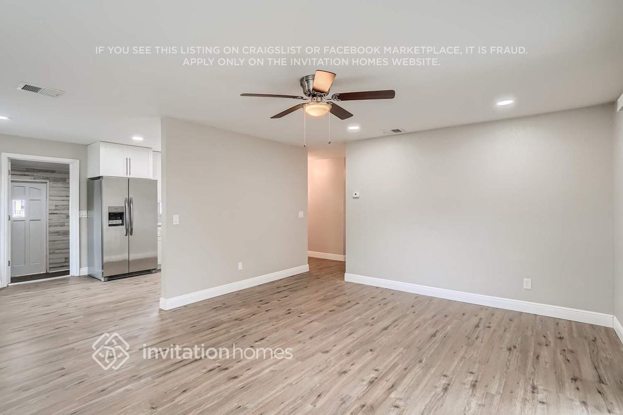 7803 Sun Vista Way - Photo 6 of 23