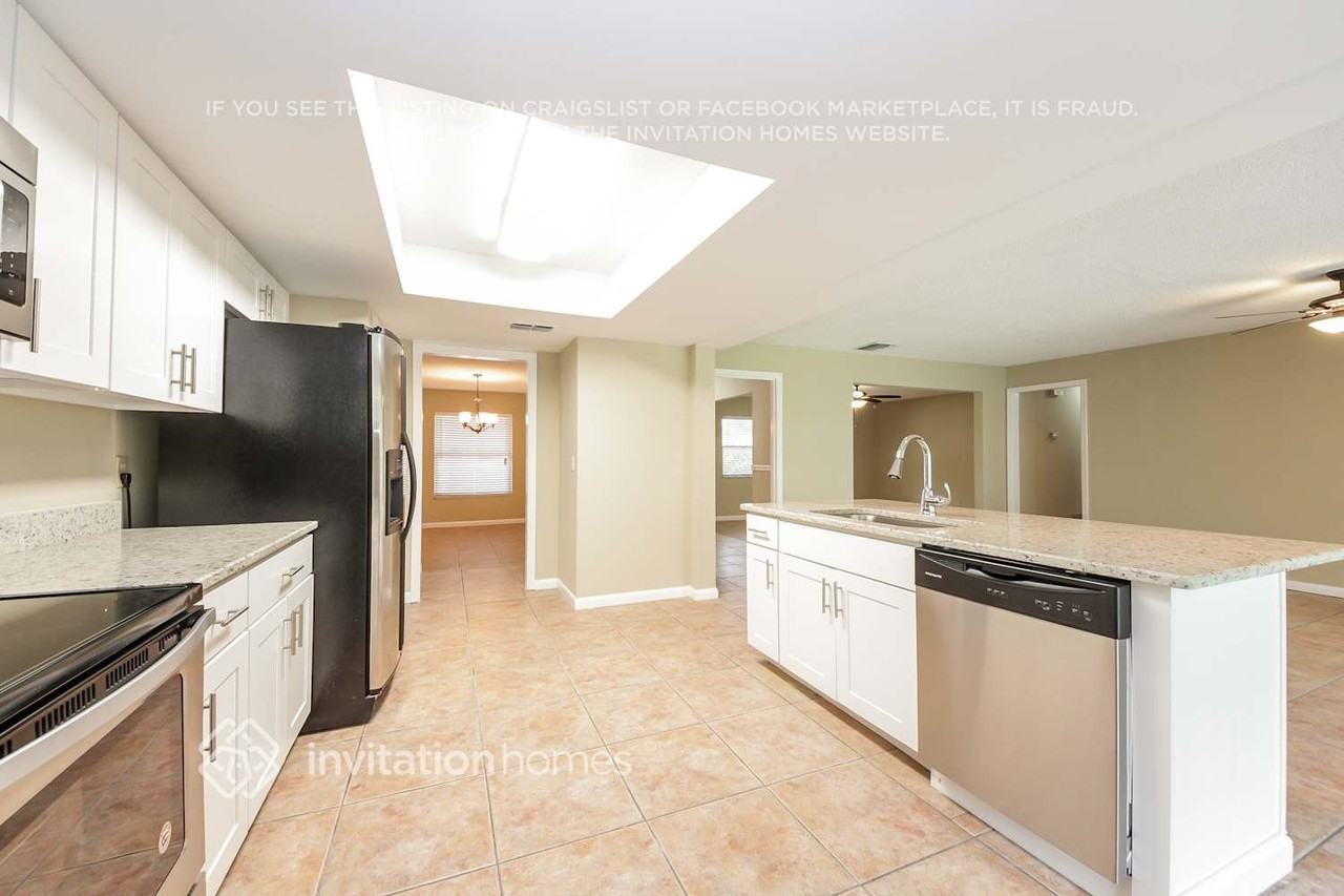 109 Slade Dr - Photo 7 of 20