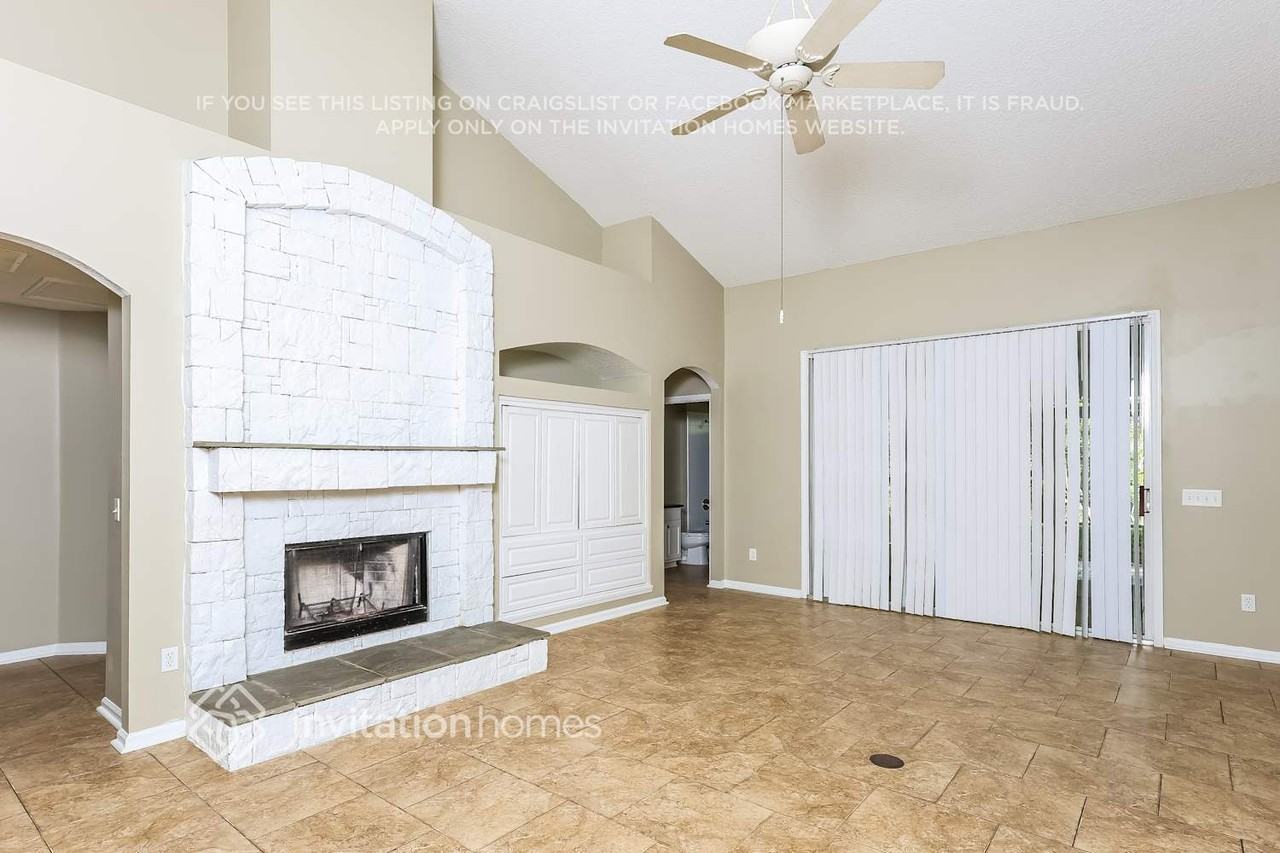 3497 Indian Creek Blvd - Photo 3 of 17