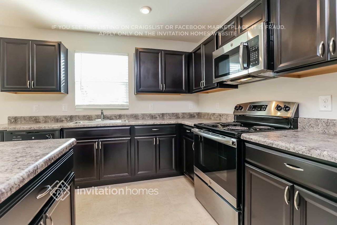 2408 Solomon Ln - Photo 5 of 15