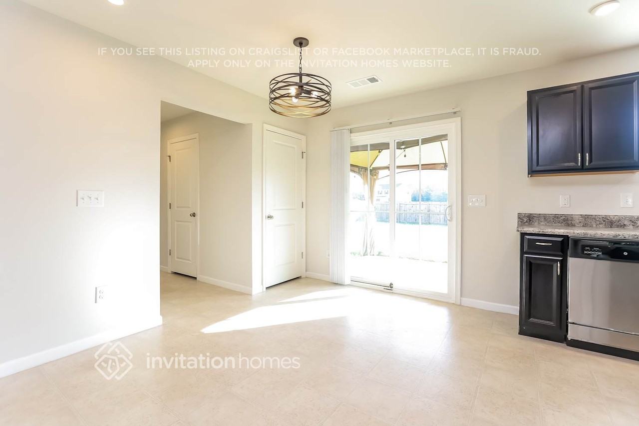 2408 Solomon Ln - Photo 6 of 15