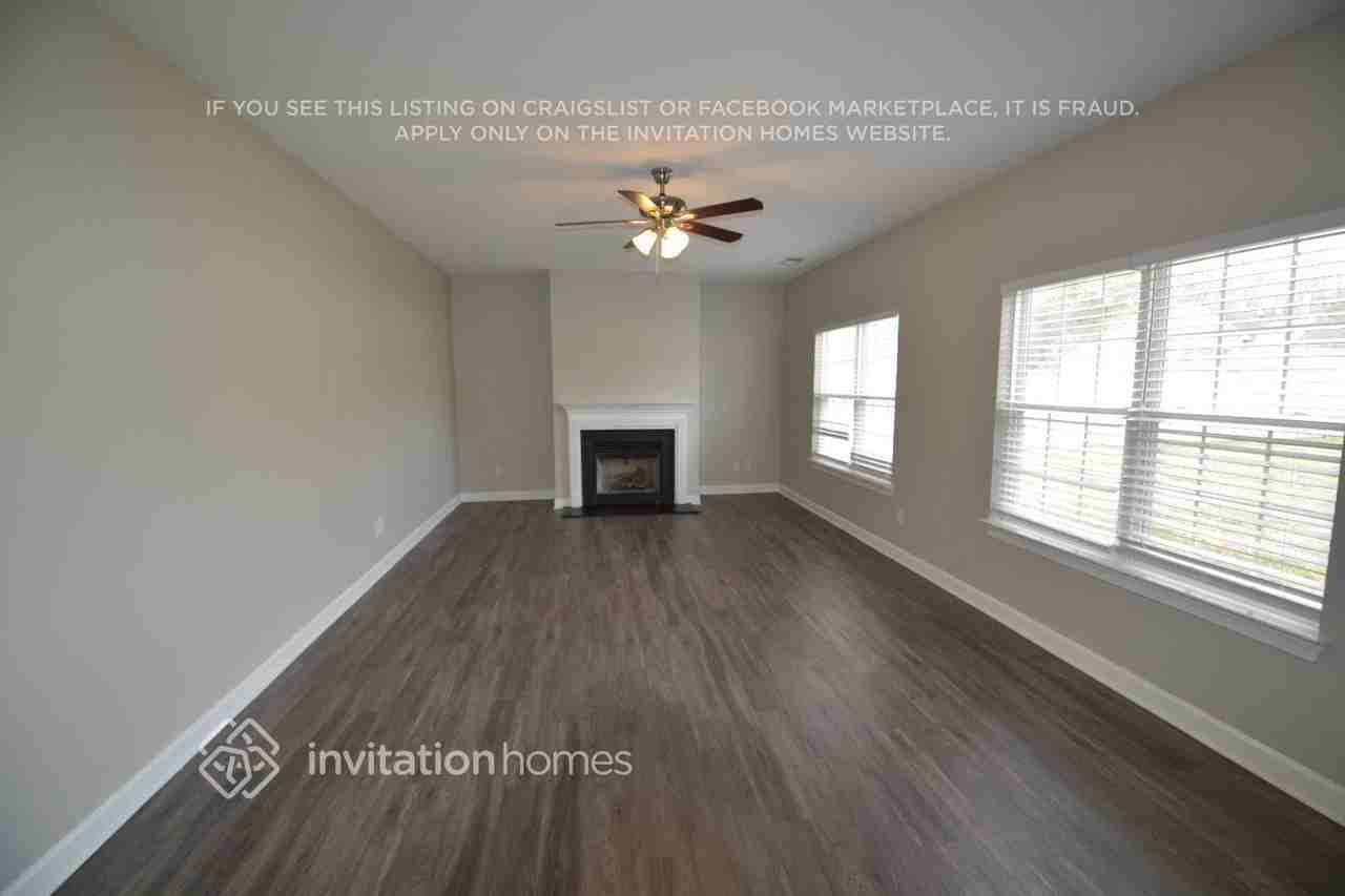 549 Meredith Ct - Photo 4 of 19