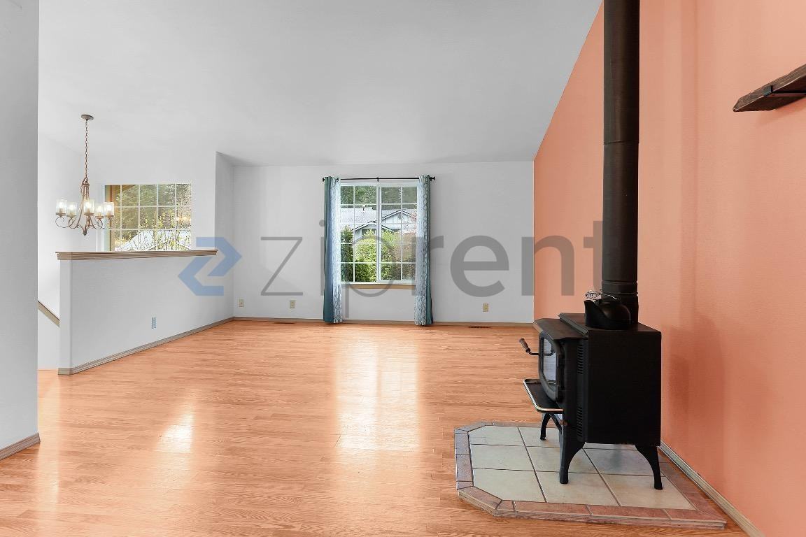 1715 Gohr Rd - Photo 7 of 24