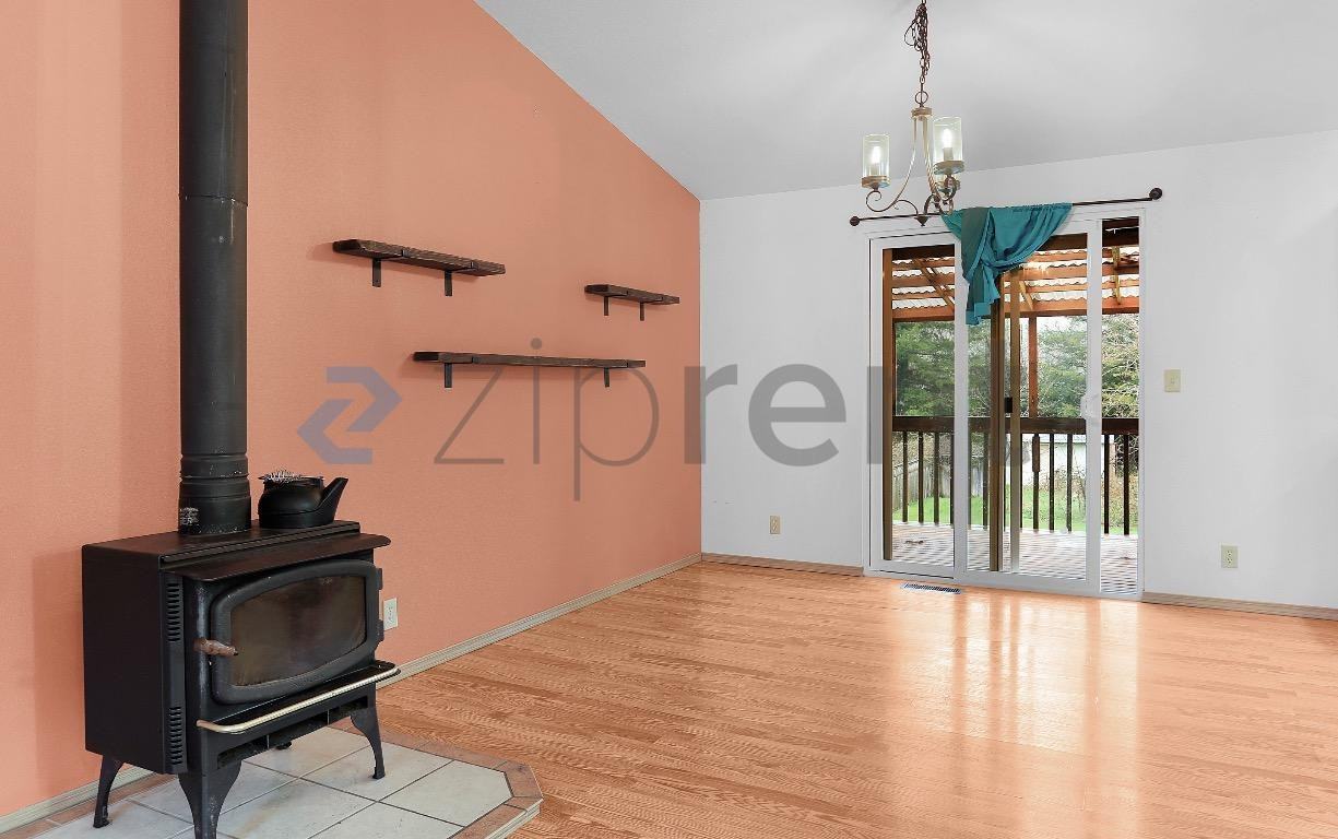 1715 Gohr Rd - Photo 2 of 24