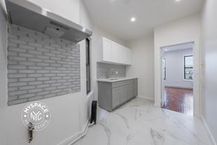 771 4th Ave #4R - Photo 1 of 1