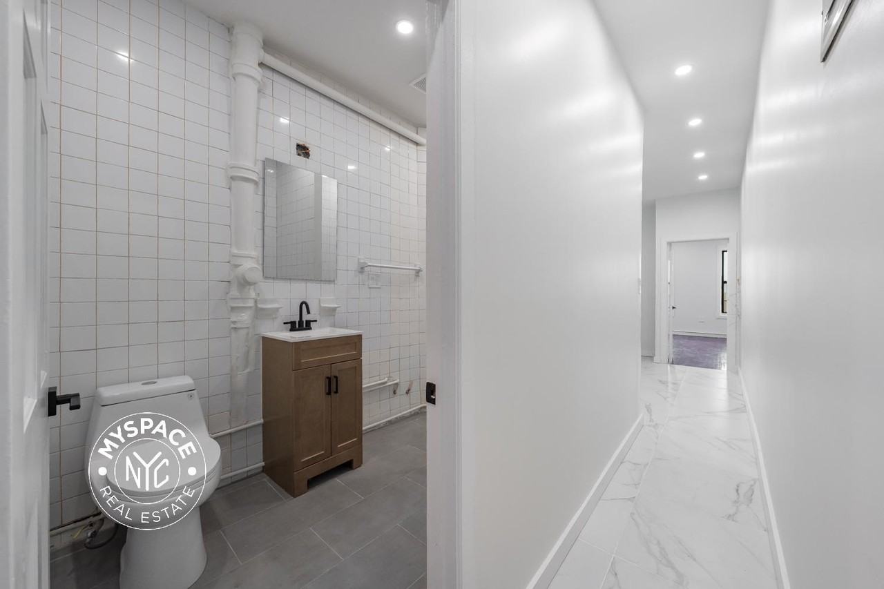 771 4th Ave #3R - Photo 6 of 9