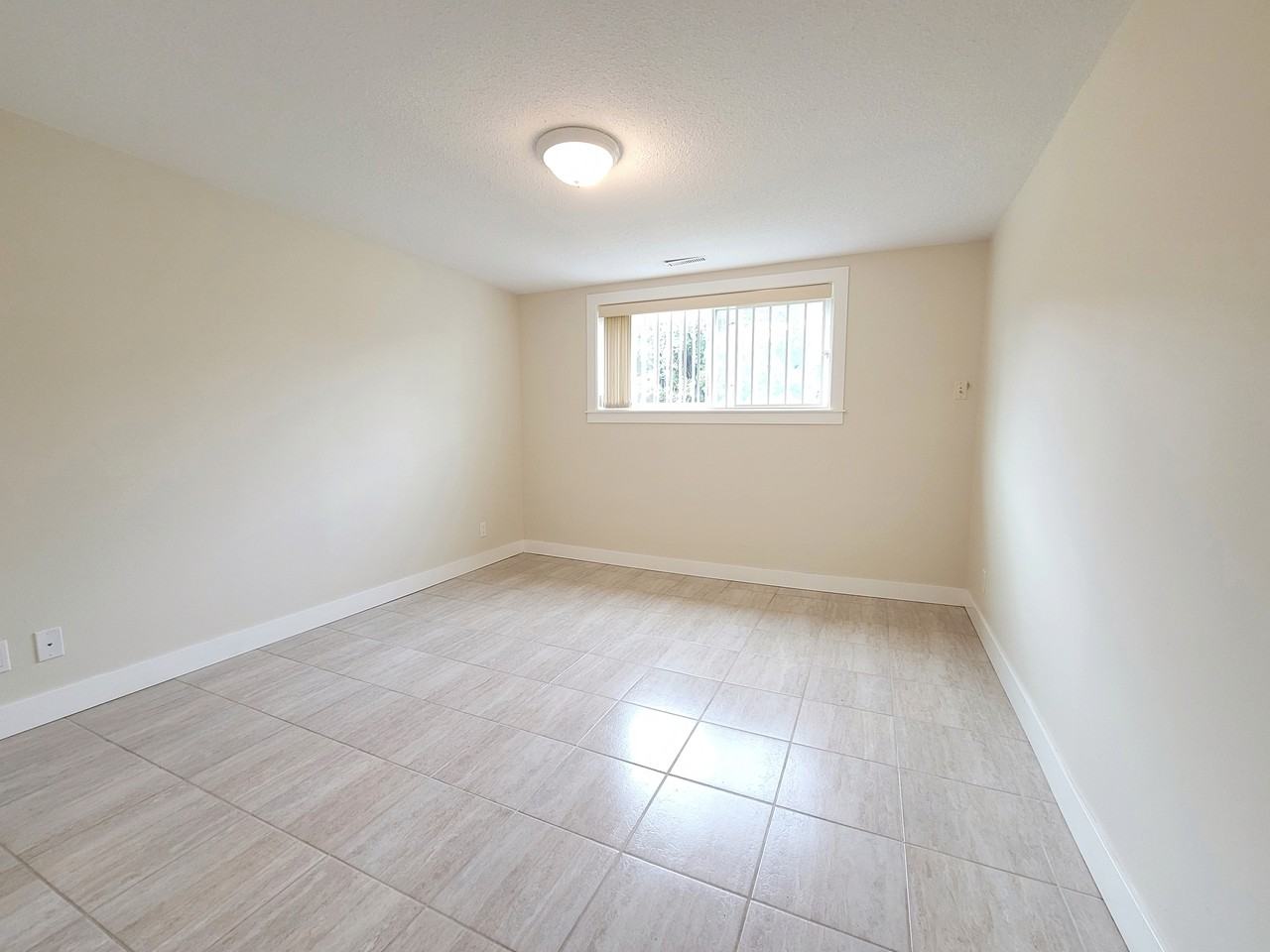 618 Sperling Avenue - Photo 4 of 8