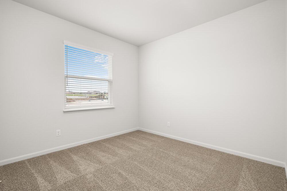 214 Julian Davis Dr - Photo 7 of 21