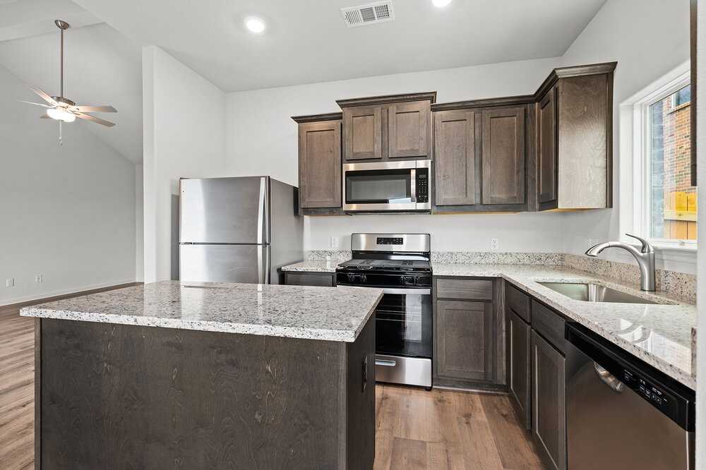 212 Julian Davis Dr - Photo 6 of 22