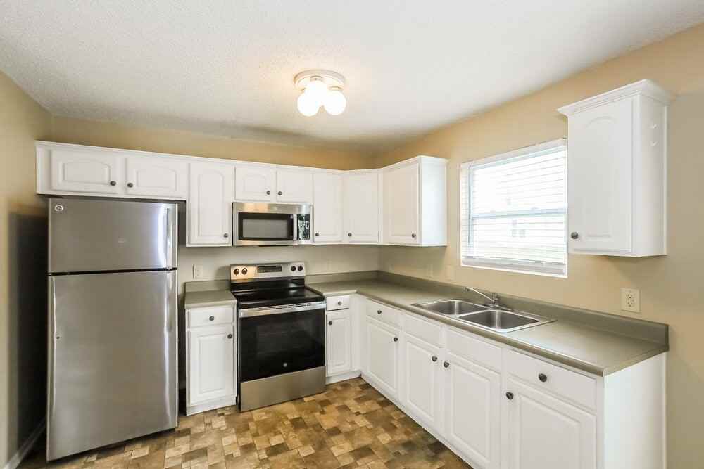 8607 Bluff Point Dr - Photo 6 of 16