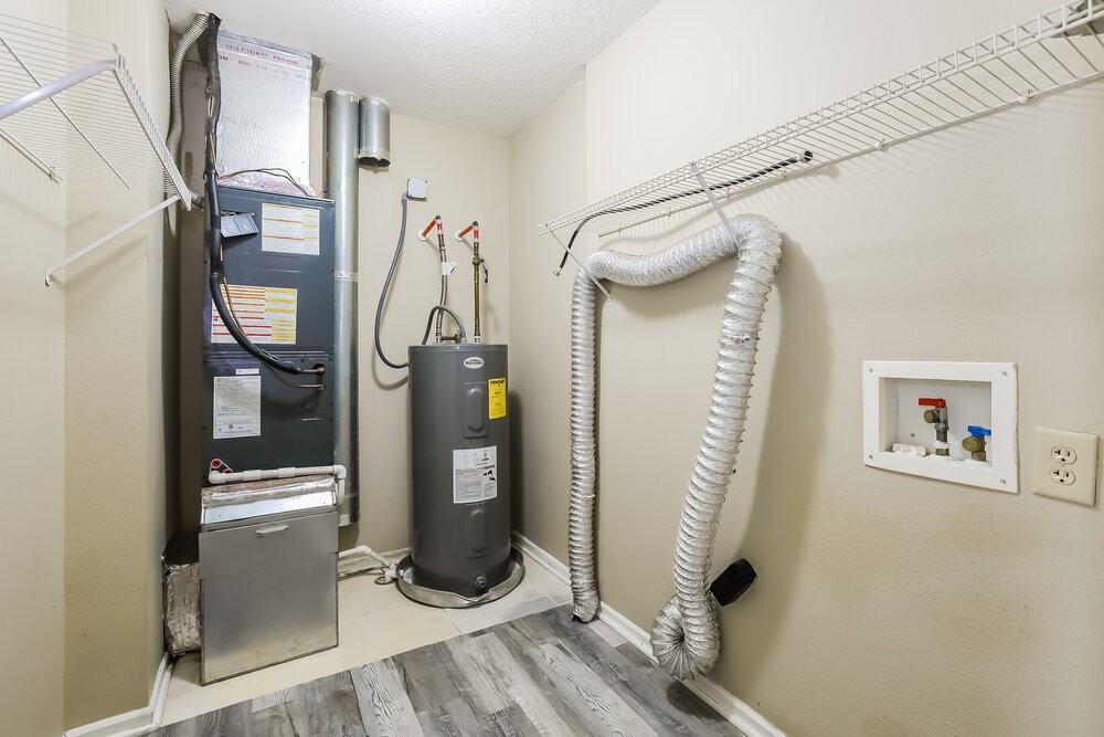 8607 Bluff Point Dr - Photo 7 of 16