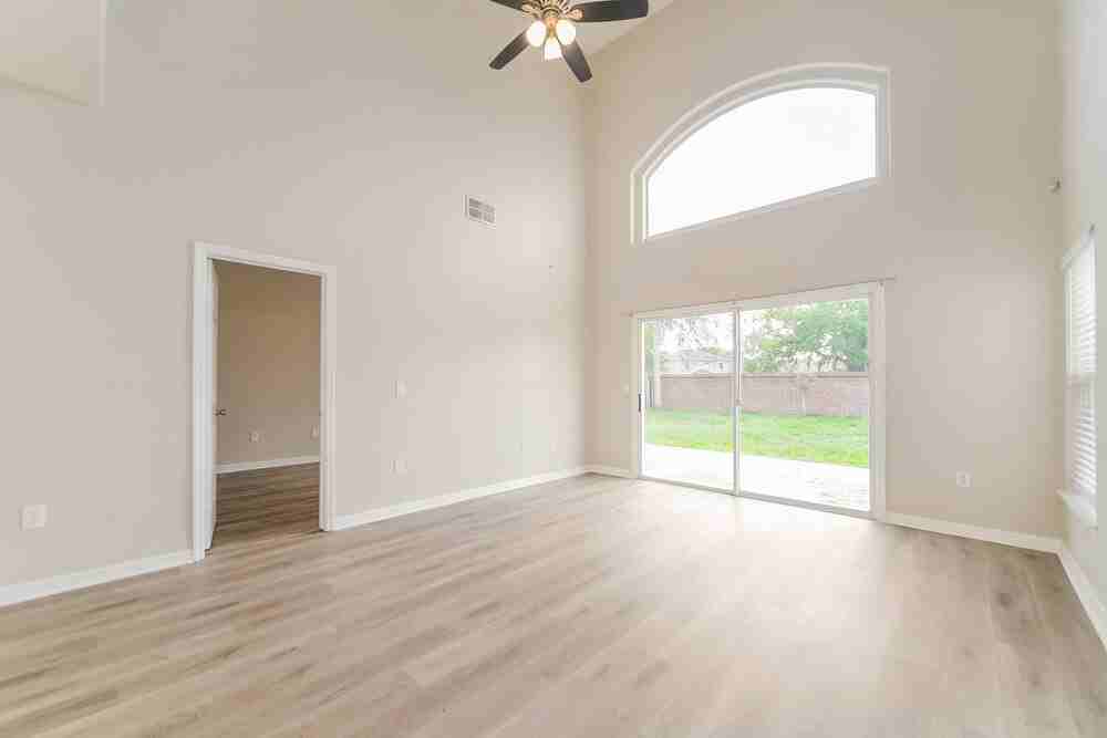 2034 Meadow Pond Way - Photo 4 of 17