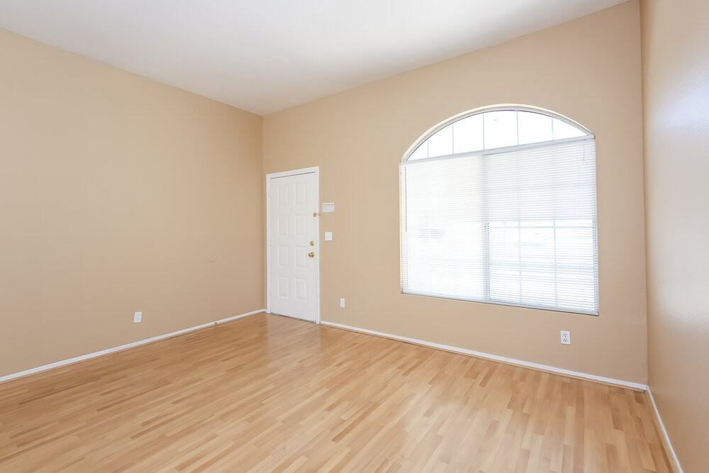 3428 Mariner Beach Dr - Photo 5 of 17