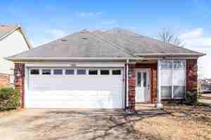 featured image of 1000 Leconte Gap St