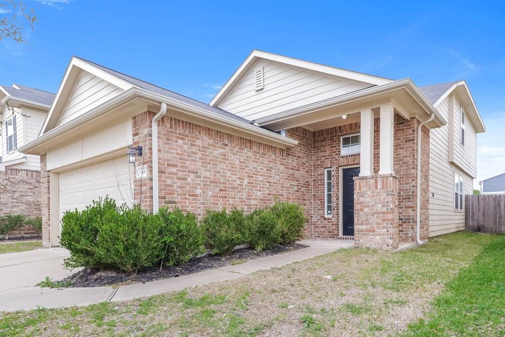 9446 Green Mills Dr - Photo 4 of 20