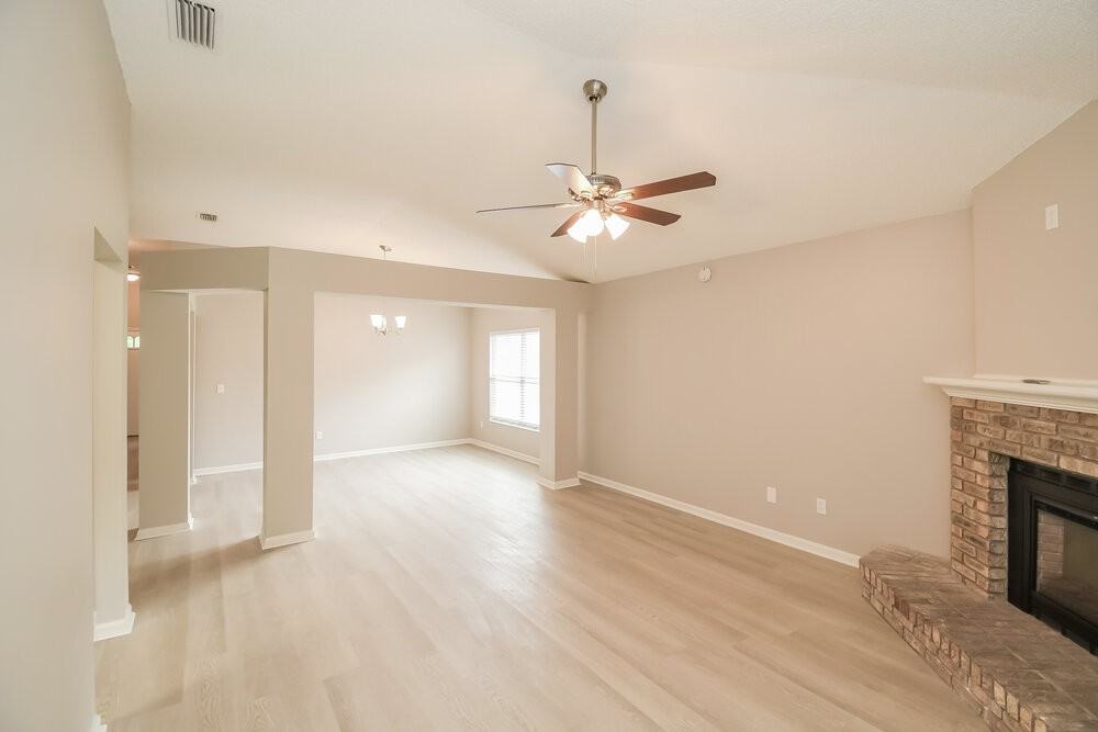 2066 Tanager Dr - Photo 3 of 16