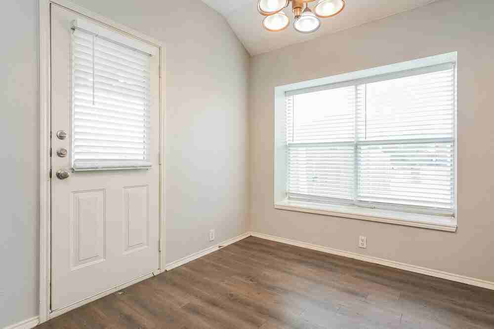 1514 Wavecrest Dr - Photo 6 of 16