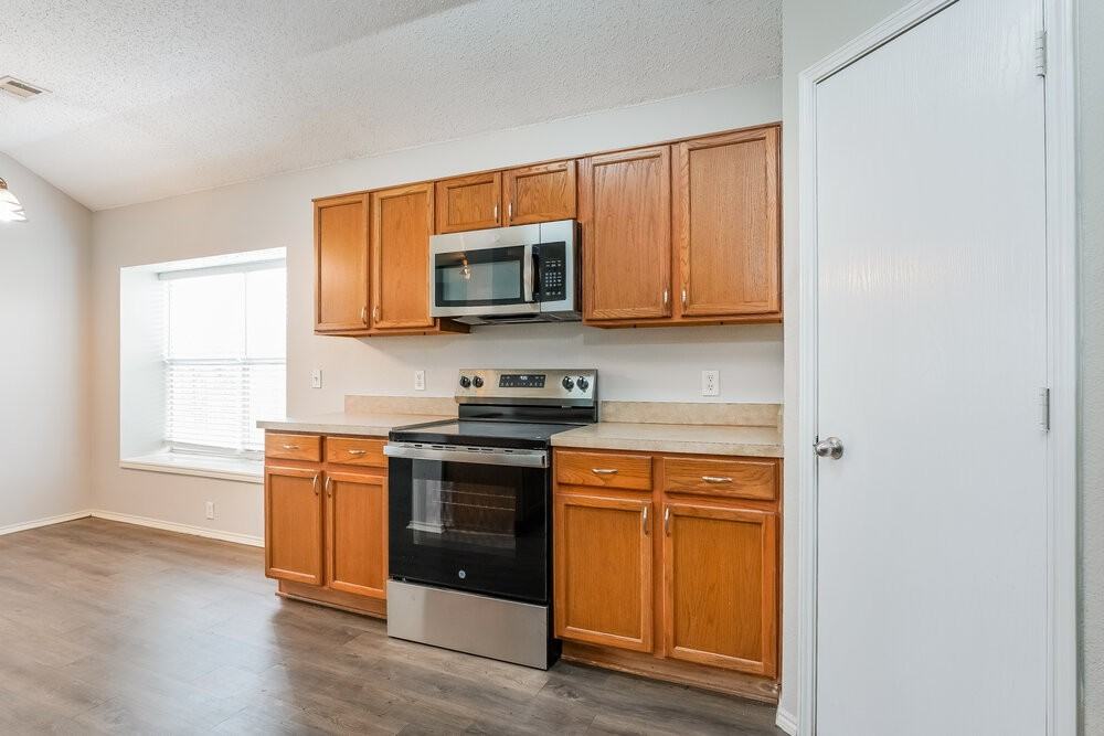 1514 Wavecrest Dr - Photo 7 of 16