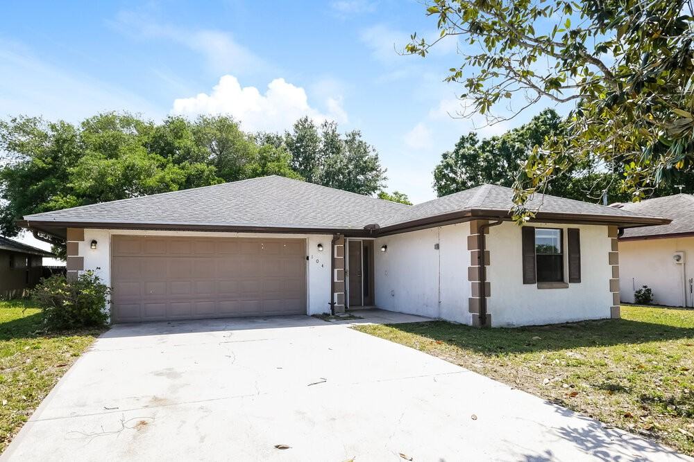 104 Lake Daisy Ter - Photo 3 of 26