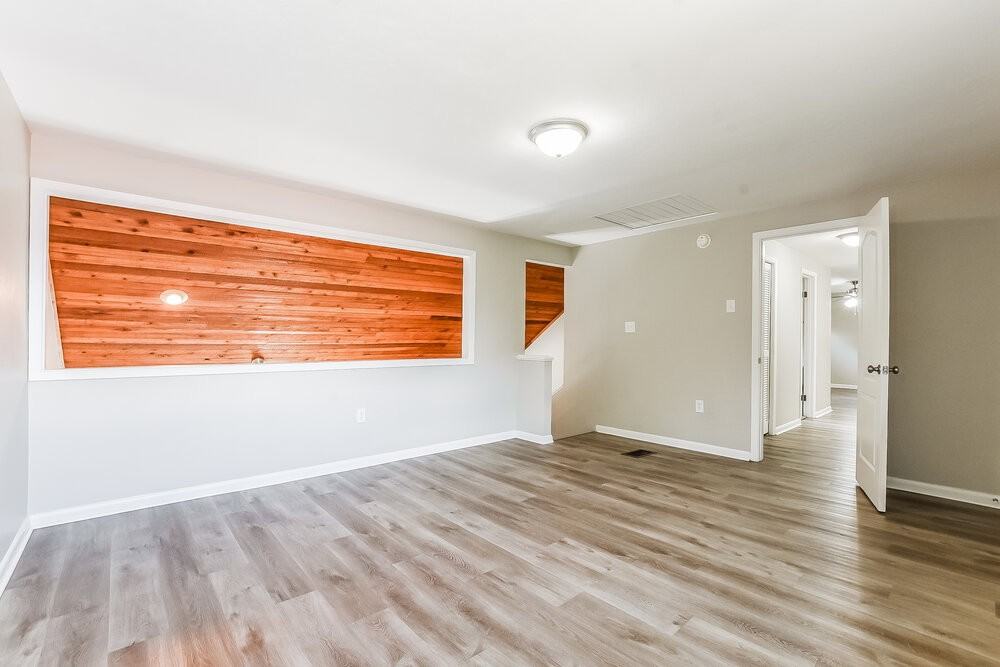 104 First Street Ct - Photo 5 of 17