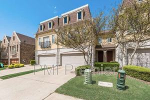 featured image of 321 Metropolitan Dr