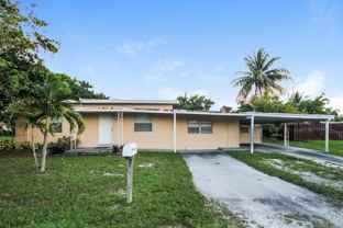 2418 Sw 6th Ct - Photo 1 of 1