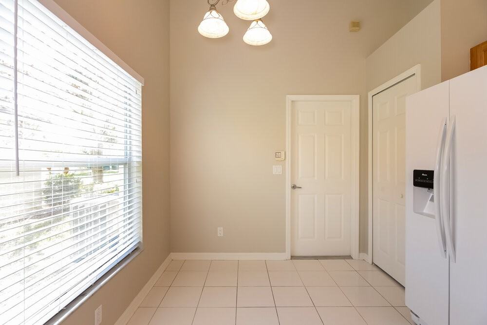 4505 Sanibel Way - Photo 6 of 19