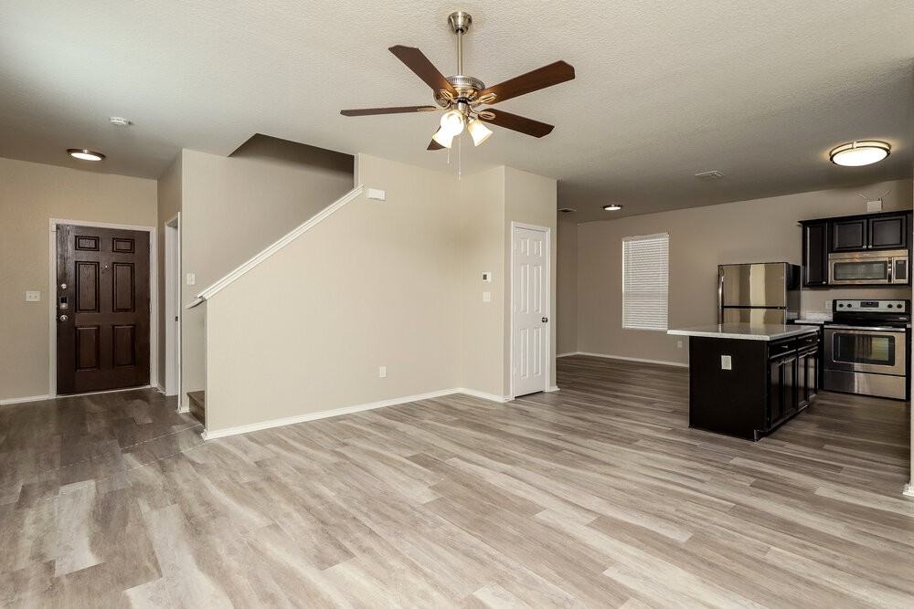 10210 Castello Cyn - Photo 7 of 20
