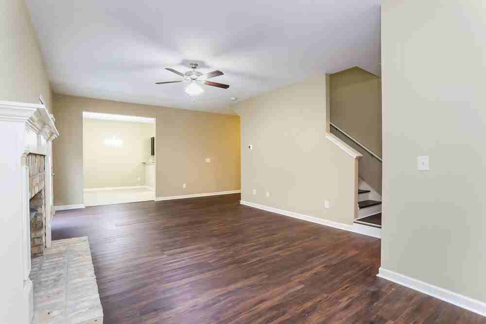 118 Crescent Woode Way - Photo 6 of 17