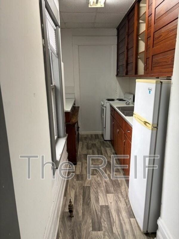 1025 N Washington Ave #8 - Photo 2 of 8