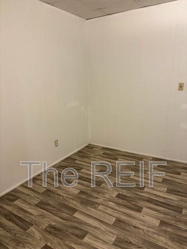 1025 N Washington Ave #8 - Photo 6 of 8