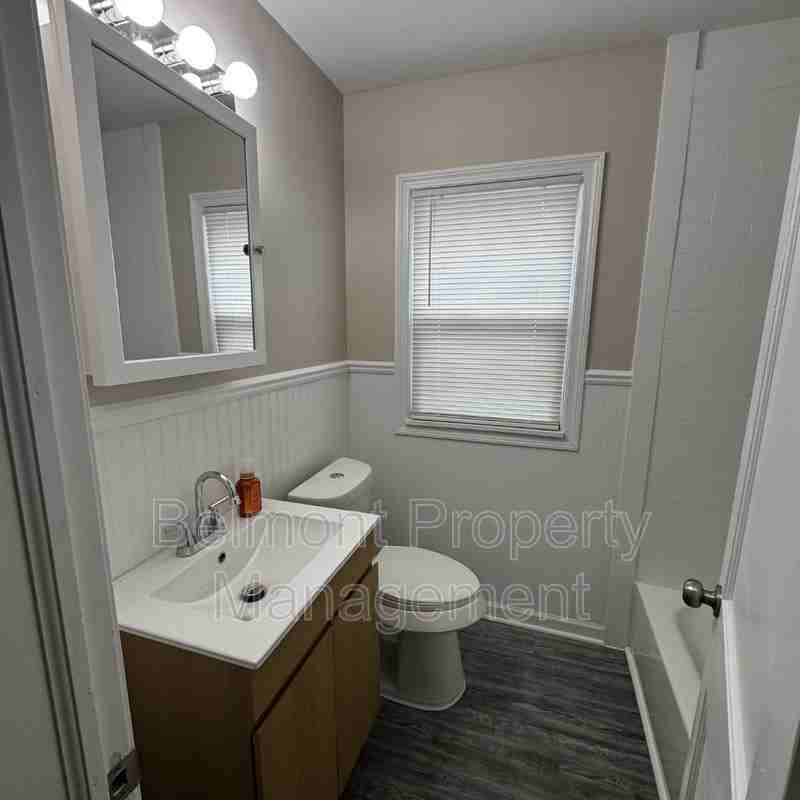 19770 Kingsville St - Photo 6 of 8