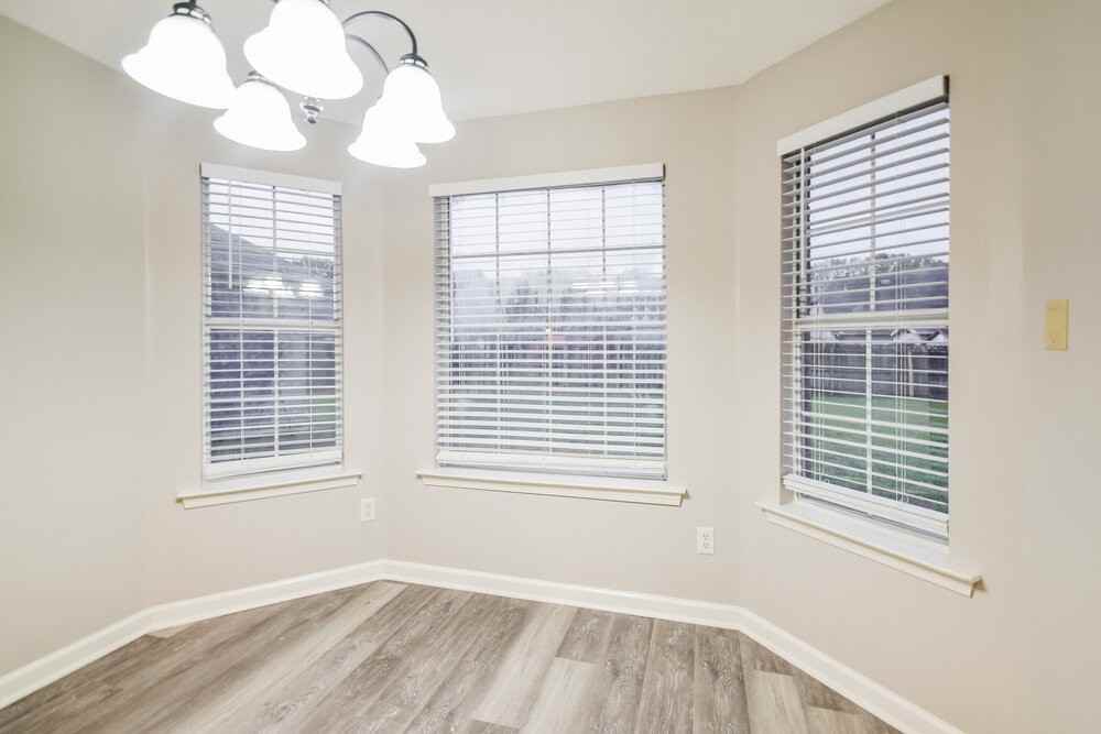 10283 Green Moss Dr N - Photo 6 of 16