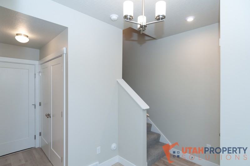 995 Westsouth - Photo 4 of 23