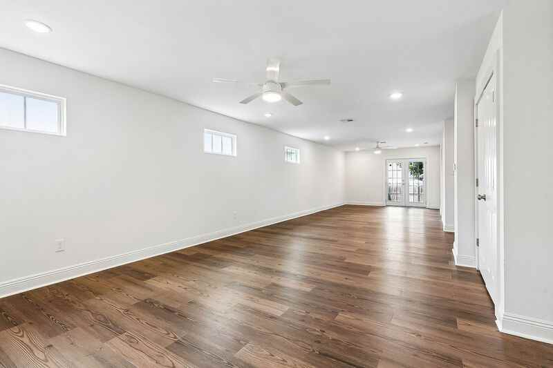 2239 Saint Andrew St - Photo 6 of 19